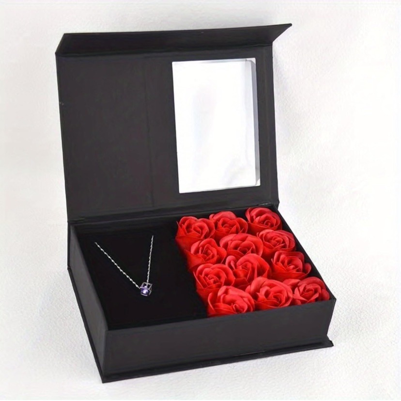 Nwt No Label Rose Jewelry Box With 12 Roses 24$